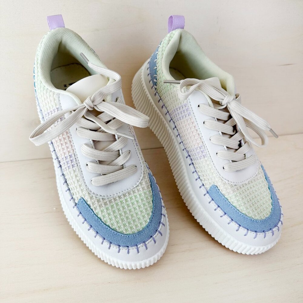 NWT‎ Nicole Miller Sz 7.5 Woven Platform Sneakers White Blue Green Women's